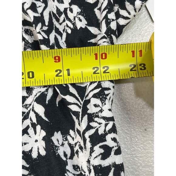 Style & Co. Size Large Black & White Floral Popover Knit Blouse - Picture 4 of 9